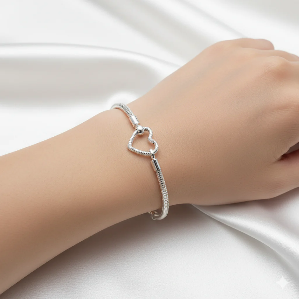 Heart Closure Snake Chain Charms Bracelet - Image 4