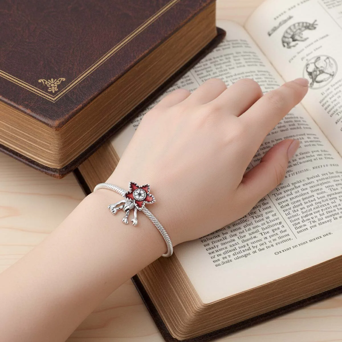 Stranger Things Moveable Demogorgon Charm Hallmarked S925 Sterling Silver - Image 4